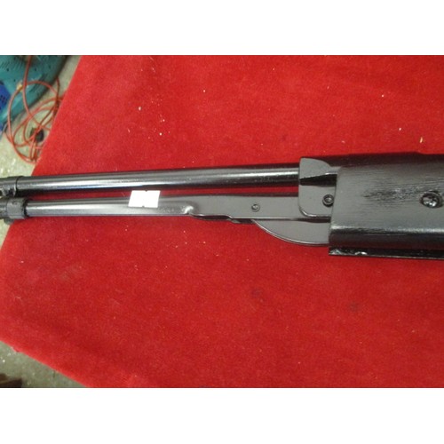 196 - BLACK BOM AIR RIFLE, WORKING