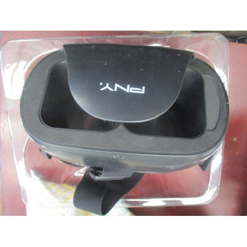 171 - 13 BOXED THE DISCOVERY VIRTUAL REALITY HEADSETS BY PNY