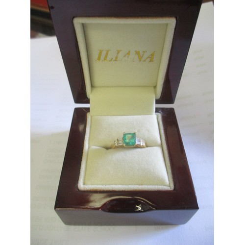 33 - 18k GOLD COLUMBIAN EMERALD AND DIAMOND RING BY ILIANA, CERTIFICATE AND RECIEPT, SIZE P/O, BOXED