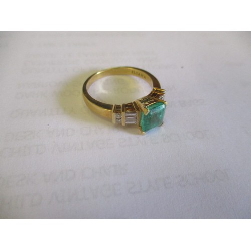 33 - 18k GOLD COLUMBIAN EMERALD AND DIAMOND RING BY ILIANA, CERTIFICATE AND RECIEPT, SIZE P/O, BOXED