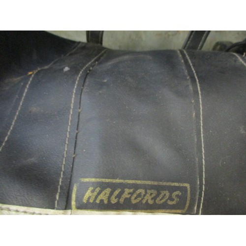 303 - HALFORDS BAG WITH MIXED DIY ITEMS