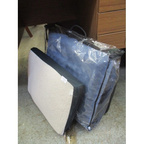 378 - SELECTION OF SEAT CUSHIONS