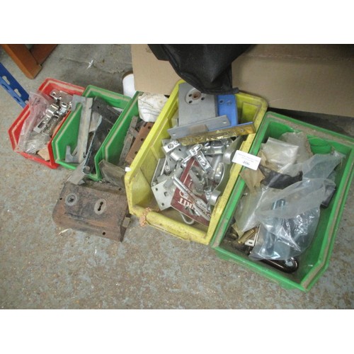 406 - SELECTION OF CUPBOARD AND DOOR HINGES PLUS MORE