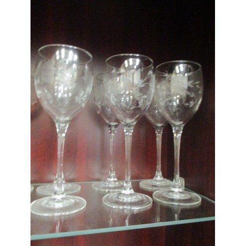 409 - SELECTION OF GLASSES SOME LEAD CRYSTAL ALSO LEAD CRYSTAL ORNAMENTS ETC