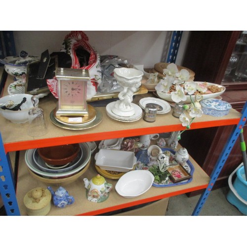 415 - 2 SHELVES OF MIXED ITEMS INCLUDING ORNAMENTS VASES PLATES AND MORE