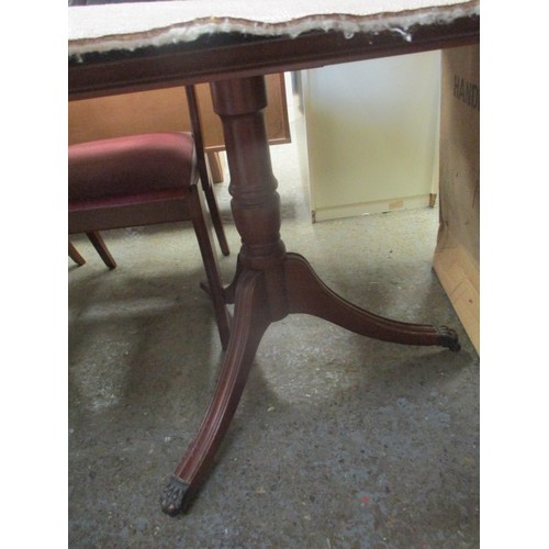 387 - REPRODUCTION ANTIQUE DINING TABLE AND 5 CHAIRS