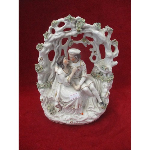 270 - MEISSEN STYLE CHINA FLATBACK ORNAMENT OF TWO LOVERS