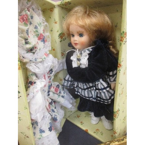 143 - 7 VINTAGE COLLECTABLE DOLLS, 2 BEING BOXED
