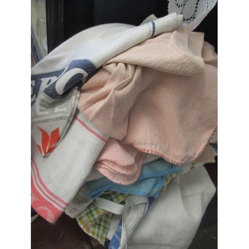 266 - JOBLOT OF TEA TOWELS