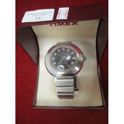 15 - TIMEX GENTS WRIST WATCH WITH STEEL STRAP IN BOX