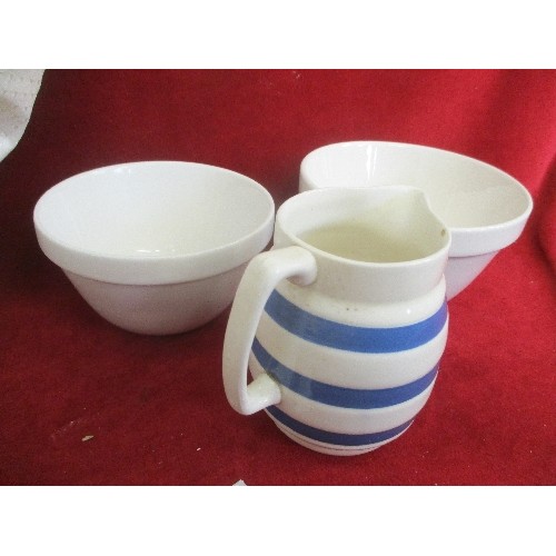 81B - A VINTAGE GRADUATED PAIR OF MASON CASH PUDDING BASINS TOGETHER WITH A CORNISH BLUE MILK JUG BY 