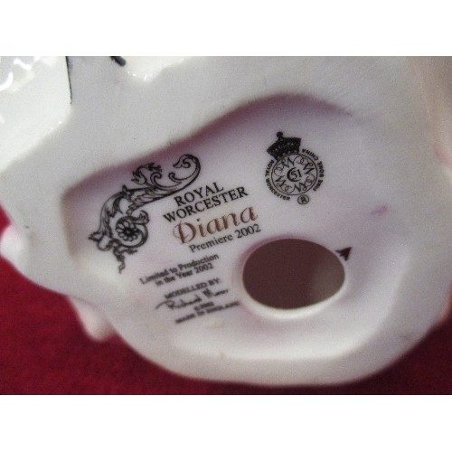 56 - ROYAL WORCESTER DIANA PREMIERE 2002 23CM