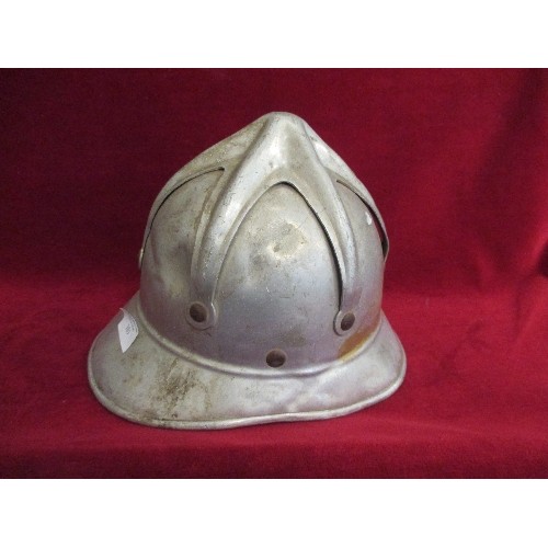 101 - VINTAGE SOVIET RUSSIAN USSR FIREFIGHTERS HELMET