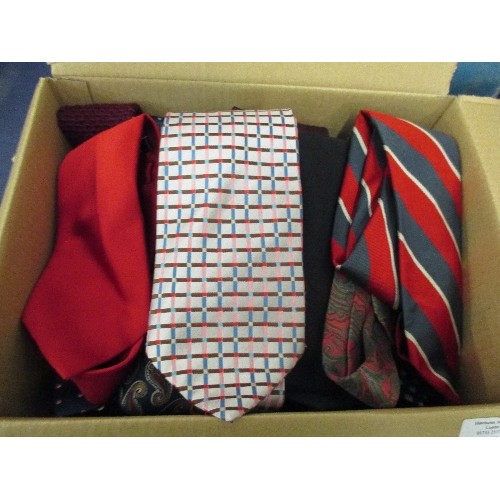 105 - A LARGE SELECTION OF VERY GOOD GENTS TIES, DESIGNER ETC,  MANY IN SILK