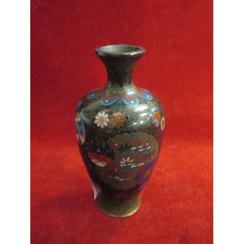 11 - JAPANESE CLOISONNE VASE DECORATED WITH MOUNT FUJI SCENE - SOME DAMAGE AROUND THE NECK - 12CM