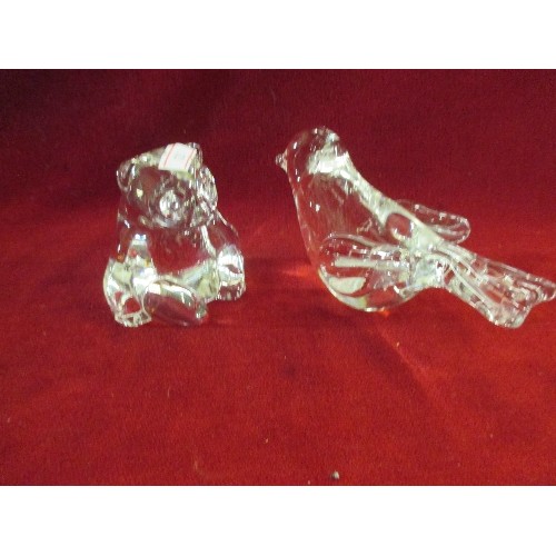 2 - VILLEROY & BOCH CLEAR CRYSTAL PANDA 7CM HIGH TOGETHER WITH A GLASS BIRD FIGURE