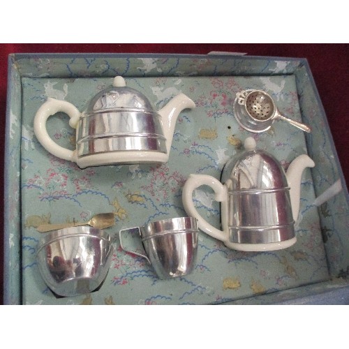 191 - BOXED VINTAGE CHILD'S KAVIN KUPID TEA & COFFEE SET