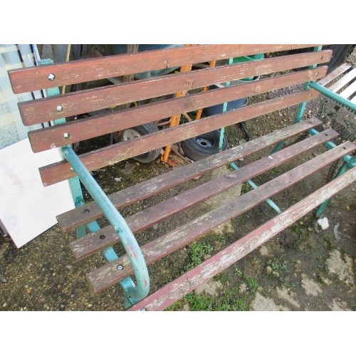 667 - METAL AND WOOD GARDEN BENCH