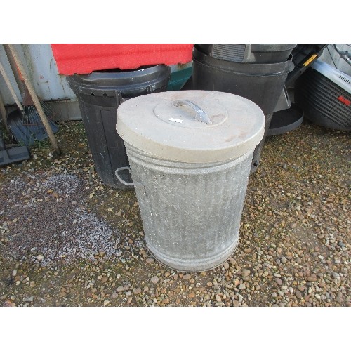 670 - GALVANISED DUST BIN  & 2 X CRATES OF CLEANING PRODUCTS