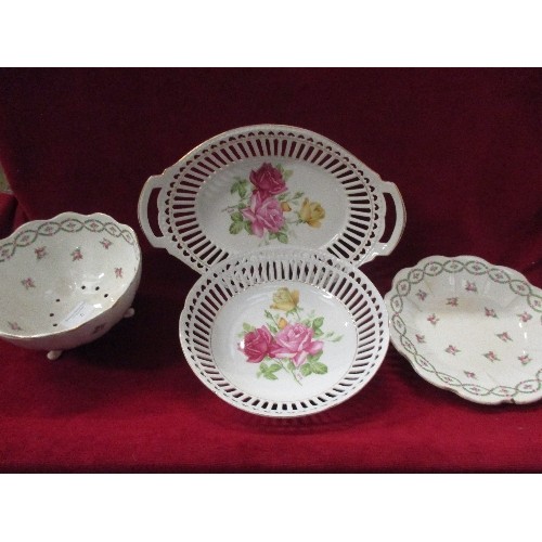 6 - VINTAGE EMPIRE WARE STRAINING BOWL ON STAND TOGETHER WITH 2 PORCELAIN BASKETS DECORATED WITH ROSES