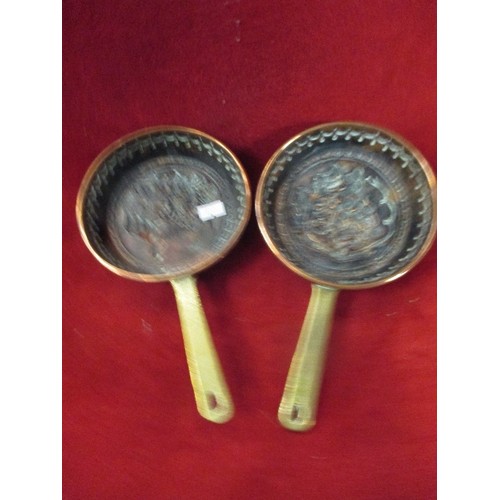 61 - 2 VINTAGE SMALL COPPER AND BRASS PANS ONE WITH EMBOSSED GRAPEVINE, THE OTHER WITH STAGS