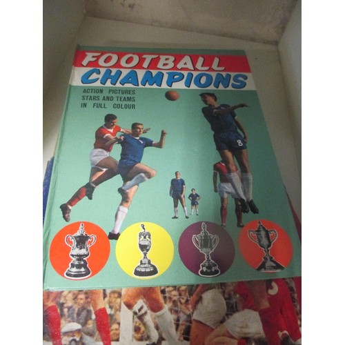 206 - 9 X VINTAGE FOOTBALL BOOKS INCL BOBBY CHARLTON'S BOOK OF EUROPEAN FOOTBALL, STANLEY MATTHEWS FOOTBAL... 