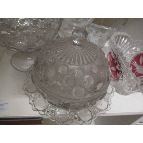 217 - CUBE OF CUT GLASS & PRESSED GLASS INCLUDING TEA-LIGHT HOLDER. FRUIT BOWL ETC. 6 PIECES IN TOTAL