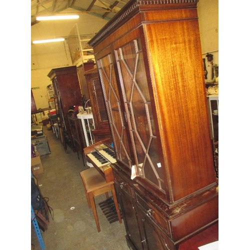 440 - 20TH CENTURY MAHOGANY REPRODUCTION BOOKCASE CABINET WITH 2 DRAWERS AND CUPBOARD BELOW. ASTRAGAL GLAZ... 