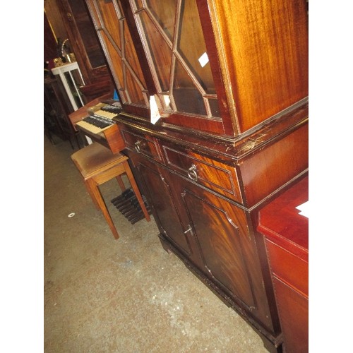 440 - 20TH CENTURY MAHOGANY REPRODUCTION BOOKCASE CABINET WITH 2 DRAWERS AND CUPBOARD BELOW. ASTRAGAL GLAZ... 