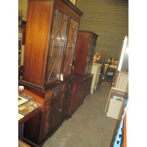 440 - 20TH CENTURY MAHOGANY REPRODUCTION BOOKCASE CABINET WITH 2 DRAWERS AND CUPBOARD BELOW. ASTRAGAL GLAZ... 