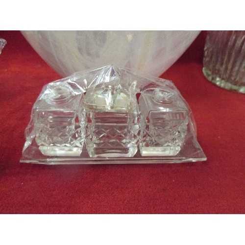 256 - 6 GLASS ITEMS INCLUDING DECANTERS, BOWL, CRUET SET ETC