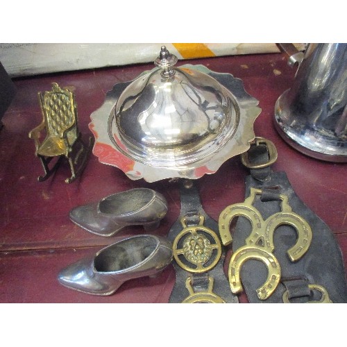 270 - HORSE BRASSES, BRASSWARE & OTHER METALWARES