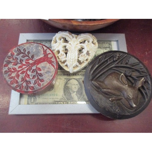 279 - MIXED LOT TO INCLUDE 1,000,000 DOLLAR BILL, FAIRYS, FRUIT BOWL, TRINKET BOXES ETC