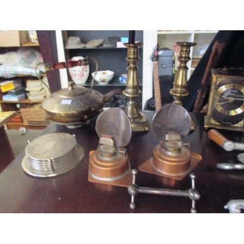 237 - SHELF OF METALWARES INCLUDING MINCER, ANIMALS, CLOCK, CANDLESTICKS ETC