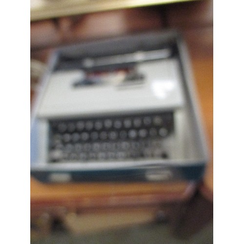 288 - OLIVETTI DORA TYPEWRITER