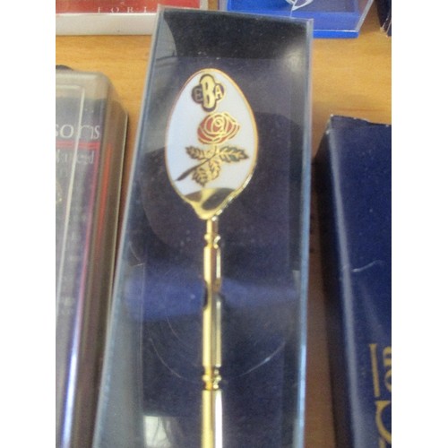 306 - 9 X COLLECTORS SOUVENIR SPOONS - MOSTLY BOXED