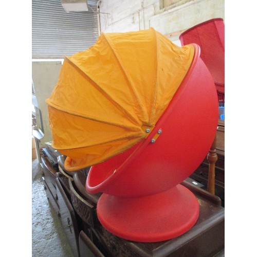 355 - RED CHILDS EGG CHAIR - SWIVEL