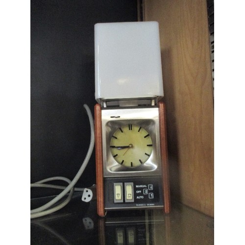 208 - MORPHY RICHARDS ALARM CLOCK LAMP & A DAB  RADIO