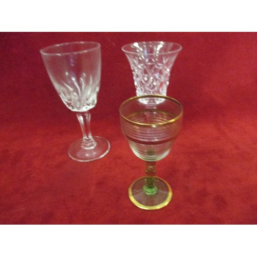 305 - 2 CRATES OF DRINKING GLASSES INCL CUT GLASS, IRISH LIQUEUR GLASSES ETC