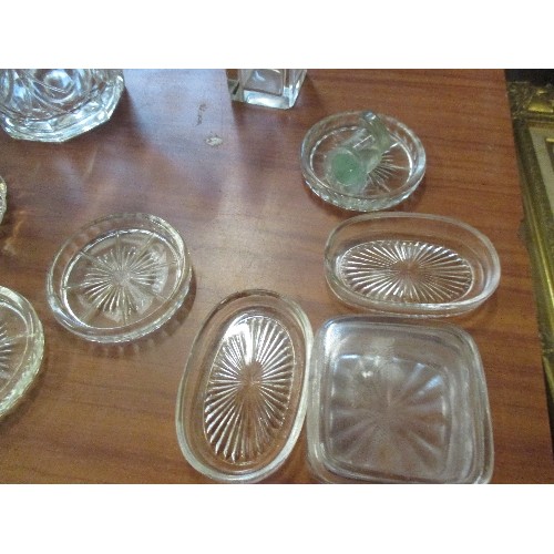 369 - SELECTION OF VINTAGE PRESSED GLASS INC VASES, OPEN SALTS , PICKLE JAR ETC