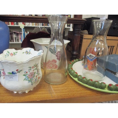 373 - JOB LOT OF CHINA AND GLASS INCL LARGE BOWL DECORATED WITH OLIVES, ITALIAN BACK CERAMIC FIGURE BY RIG... 