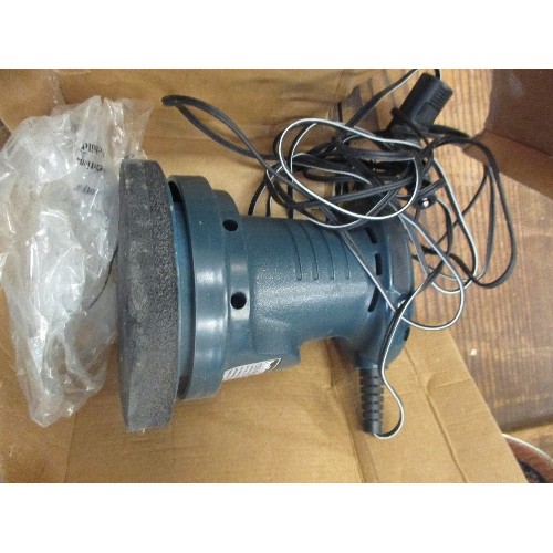 423 - HALFORDS ORBITAL POLISHER WITH 5 METRE POWER CORD