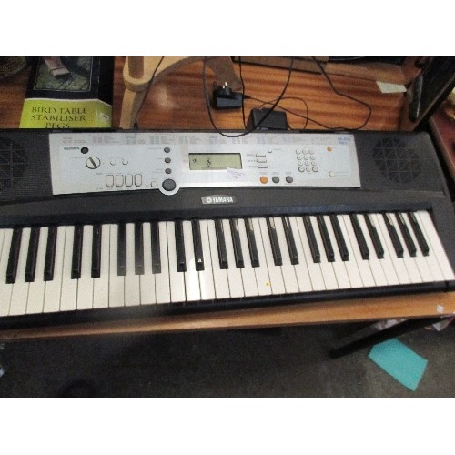 430 - YAMAHA PORTATONE KEYBOARD - YPT - 200 WITH INSTRUCTIONS