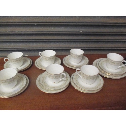 460 - ROYAL DOULTON BONE CHINA PAISLEY TEASET - 25 PIECES