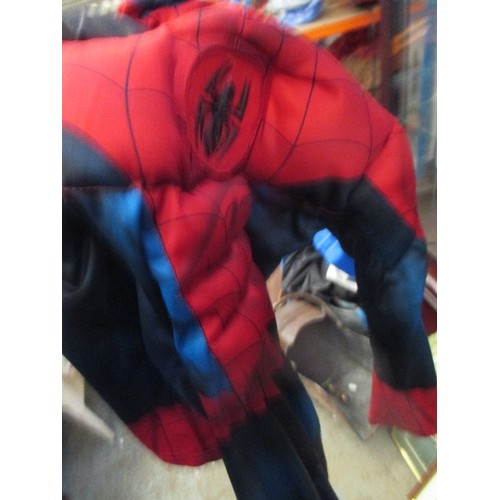 472 - QUANTITY OF CHILDREN'S DRESSING UP CLOTHES INCL SPIDERMAN, DRAGONMAN, FAIRY ETC