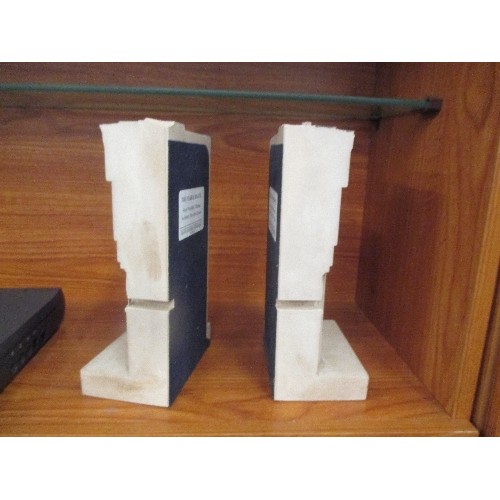 481 - UNUSUAL ARCHITECTURAL BOOK ENDS 