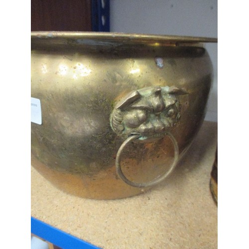 486 - 2 X VINTAGE BRASS PLANTERS WITH LION HEAD HANDLES