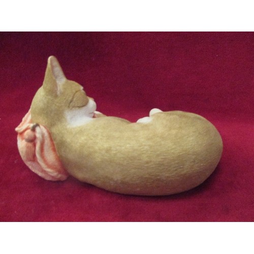 11 - SHERRATT & SIMPSON MODEL OF A KITTEN ON A CUSHION - 20CM