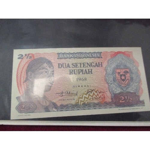 38 - COLLECTION OF 6 HISTORIC WORLD BANKNOTES IN PRESENTATION SLEEVE BY BURMAH, INCLUDES CHINA, INDONESIA... 