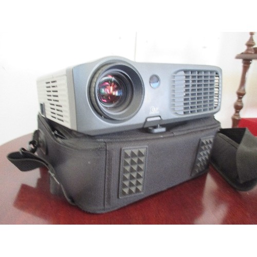 120 - CASED OPTOMA COMPUTER PROJECTOR